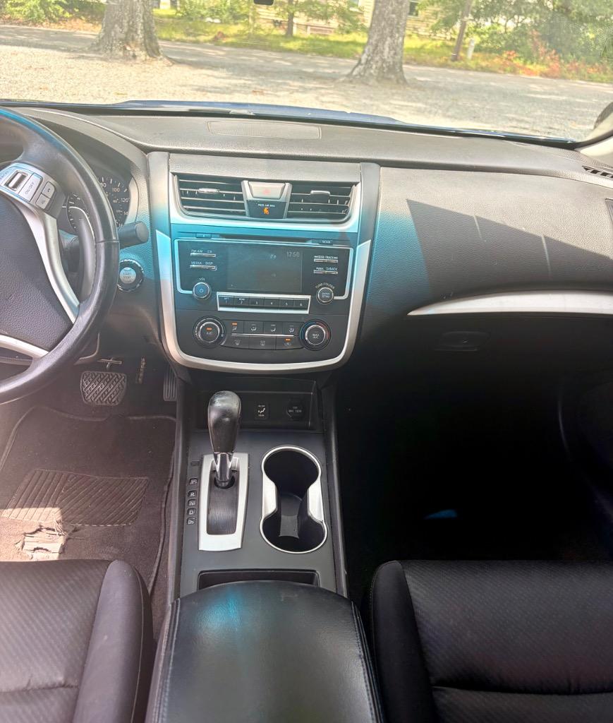 2016 Nissan Altima - $7,800