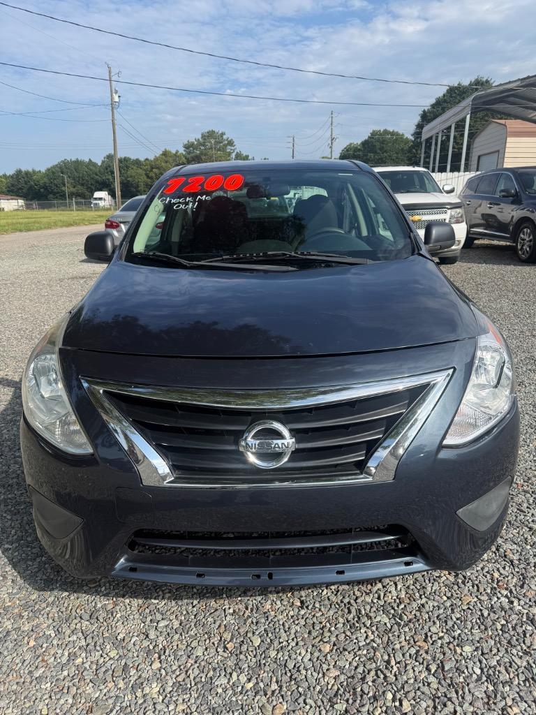 2015 Nissan Versa - $7,200