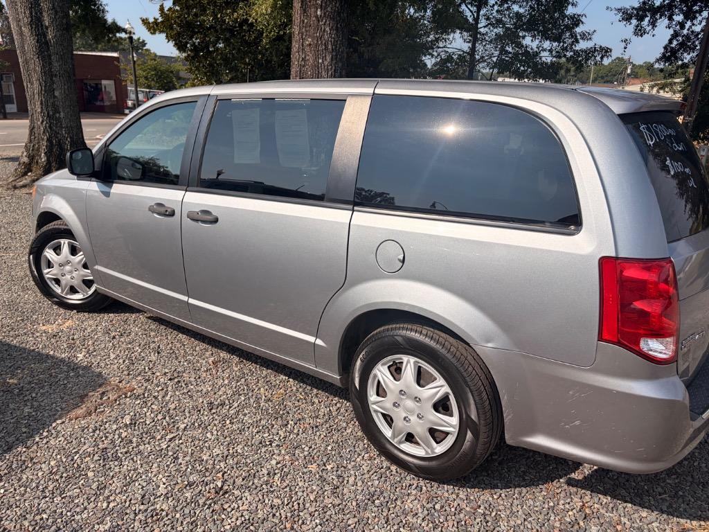 2019 Dodge Grand Caravan - $8,995