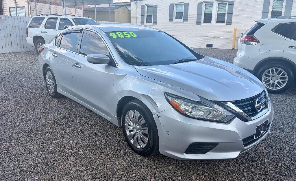 2017 Nissan Altima - $9,850