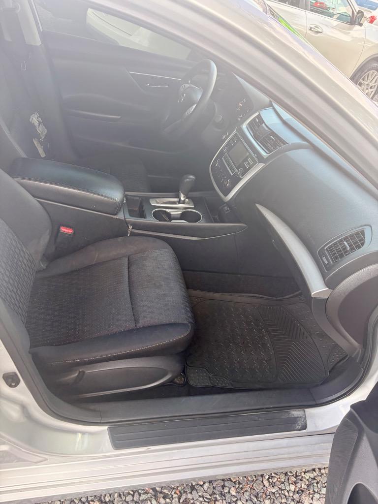 2017 Nissan Altima - $9,850