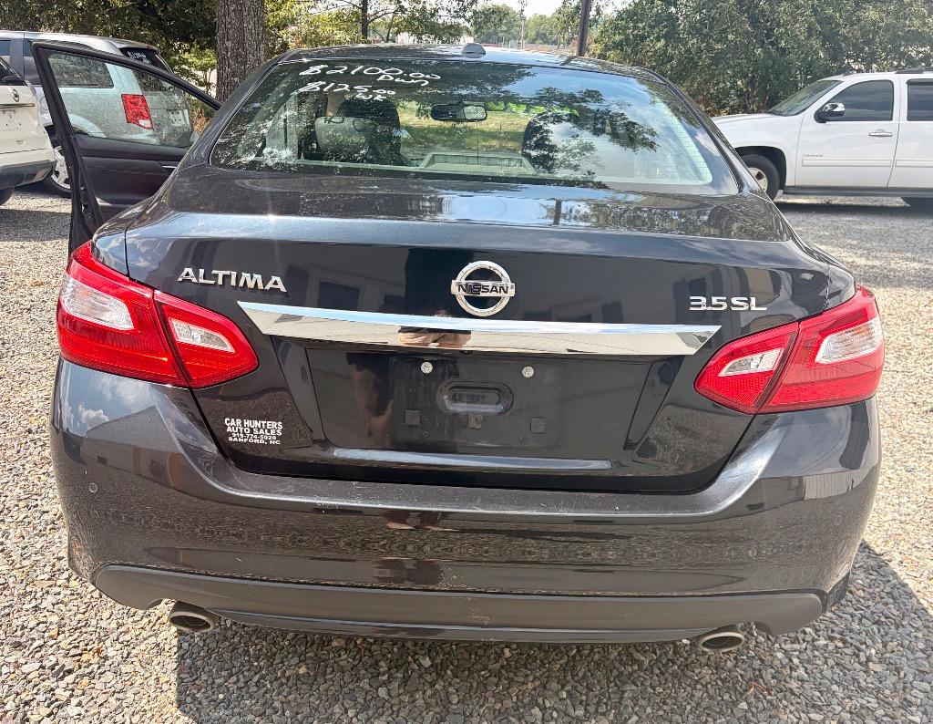 2016 Nissan Altima - $10,200