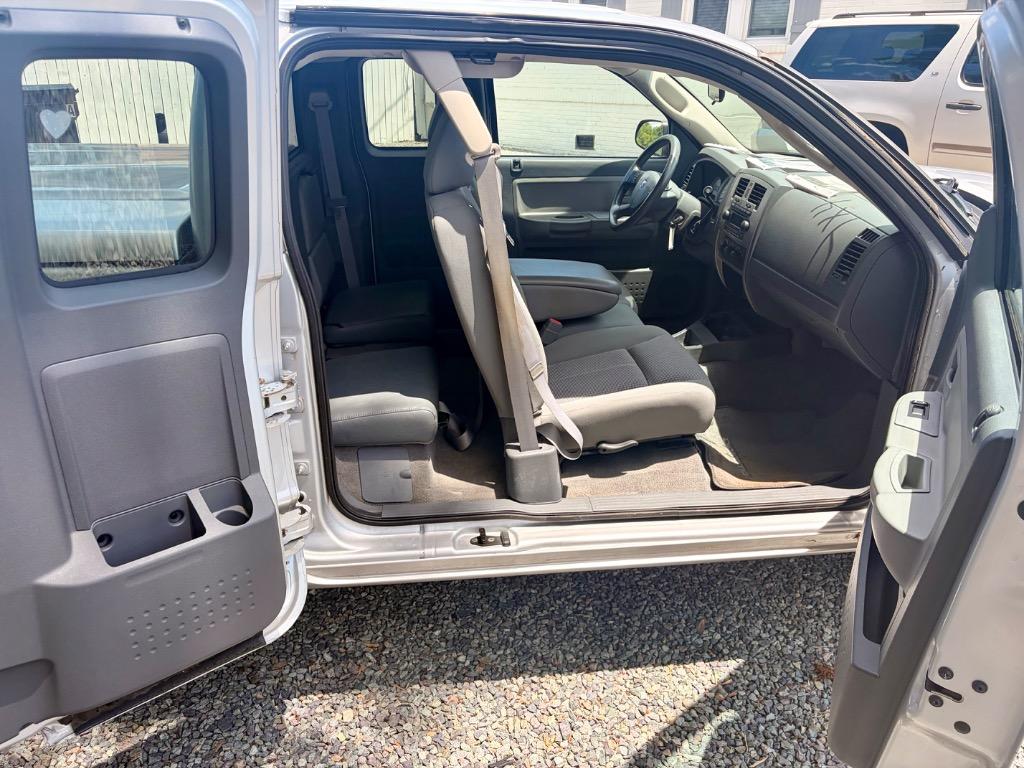 2007 Dodge Dakota - $12,300