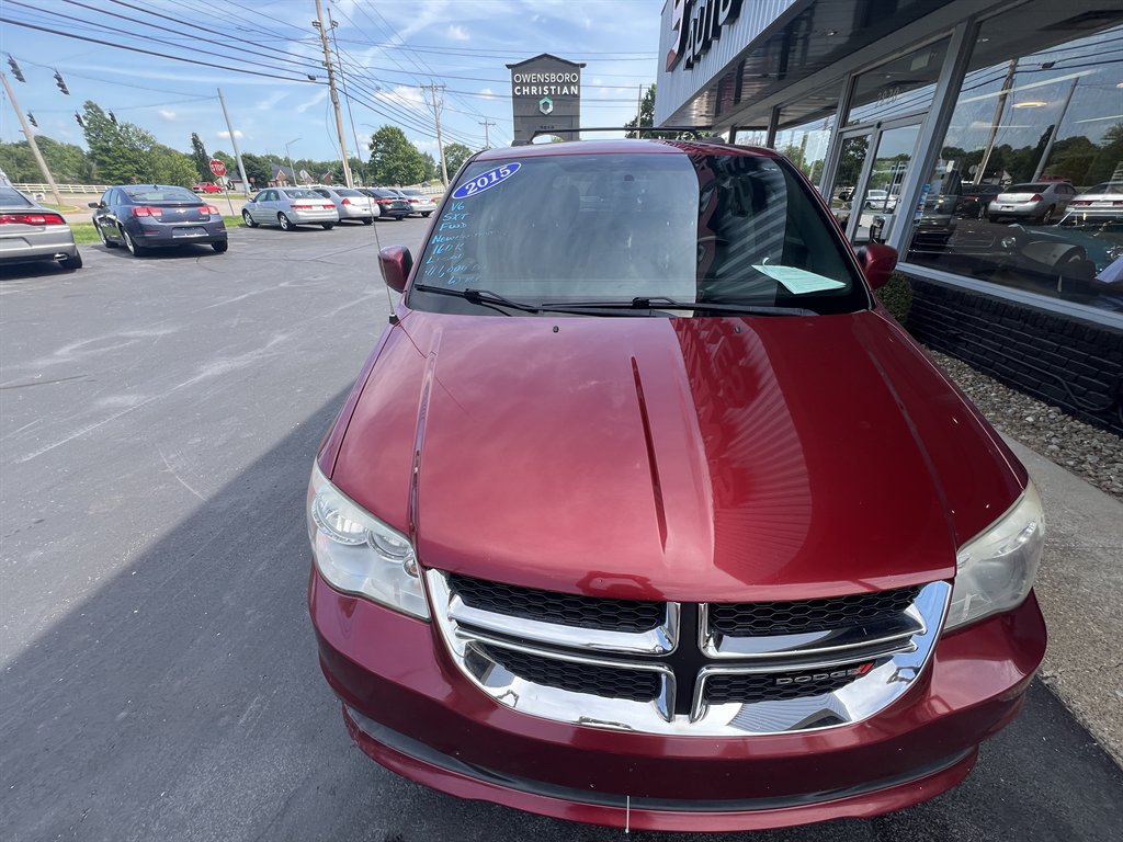 2015 Dodge Grand Caravan - $9,995
