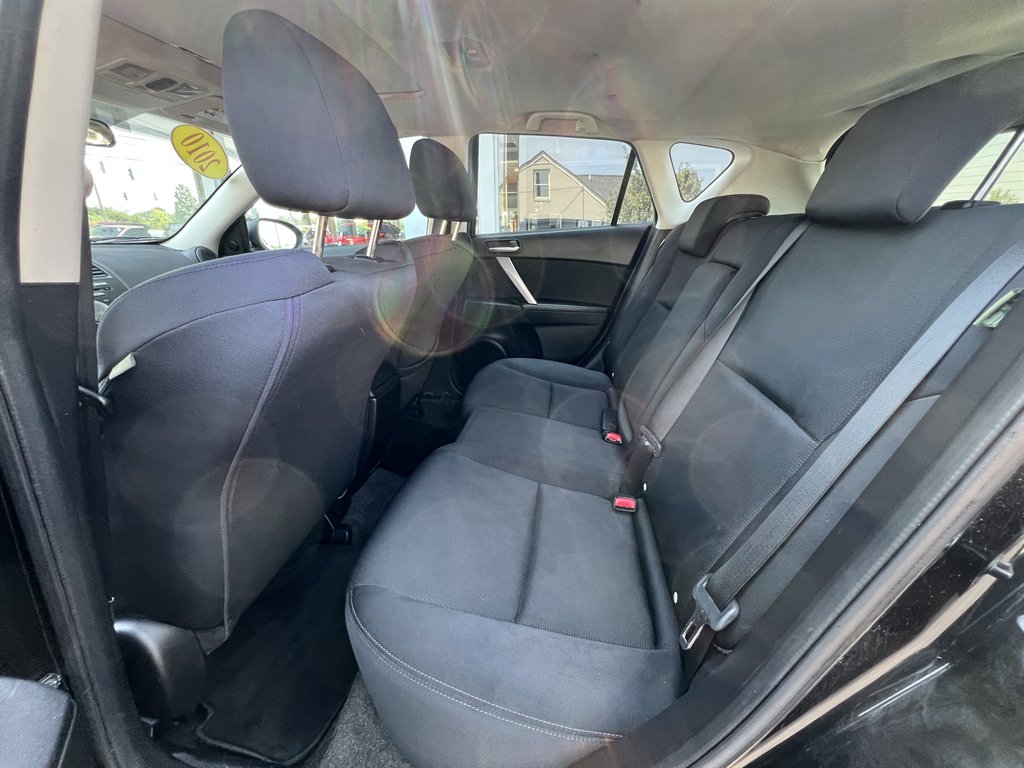 2010 MAZDA MAZDA3 - $8,995
