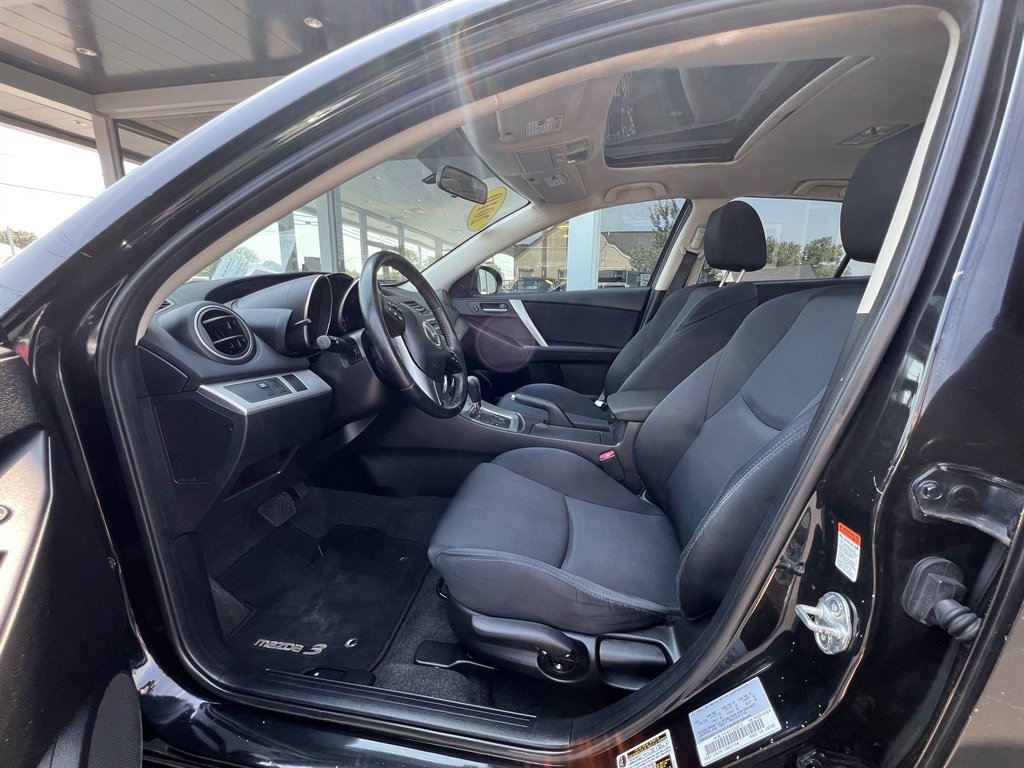 2010 MAZDA MAZDA3 - $8,995