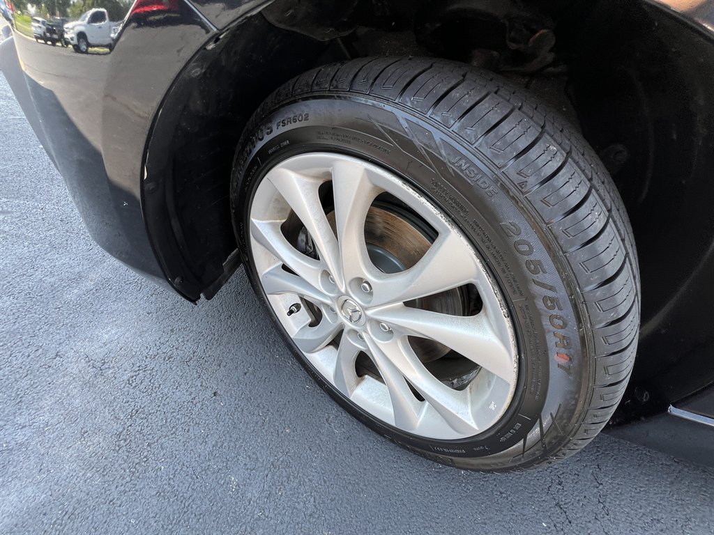 2010 MAZDA MAZDA3 - $8,995