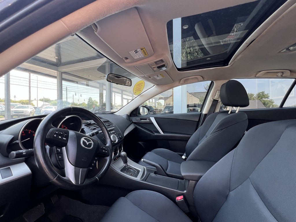 2010 MAZDA MAZDA3 - $8,995
