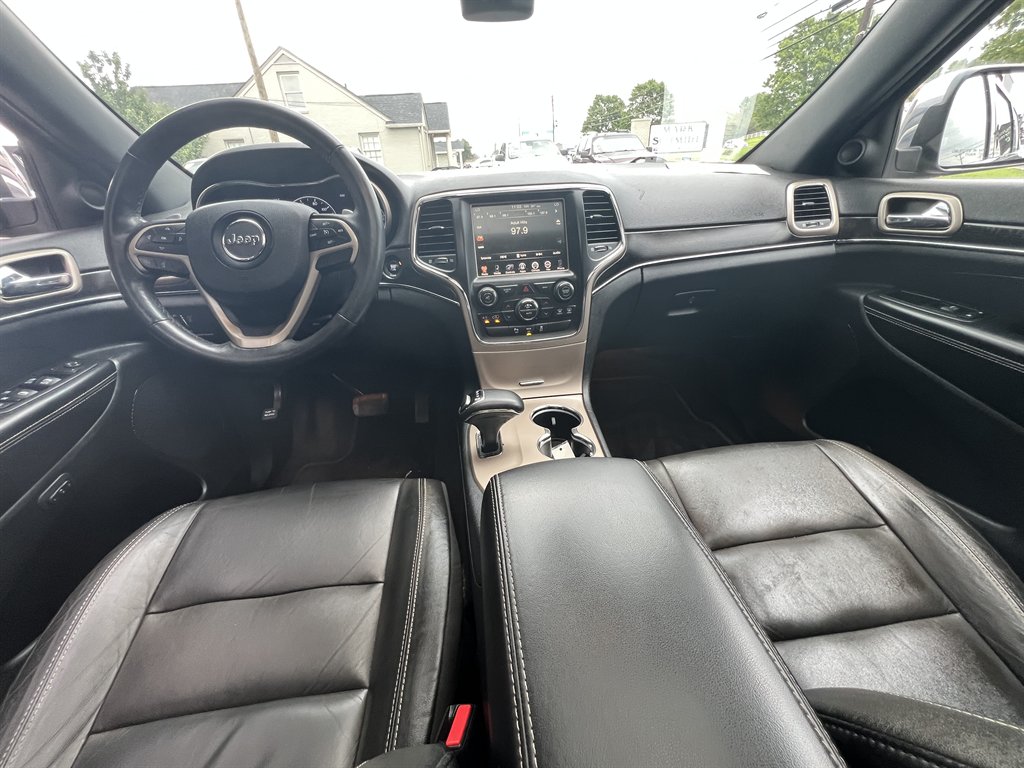 2015 Jeep Cherokee - $11,995