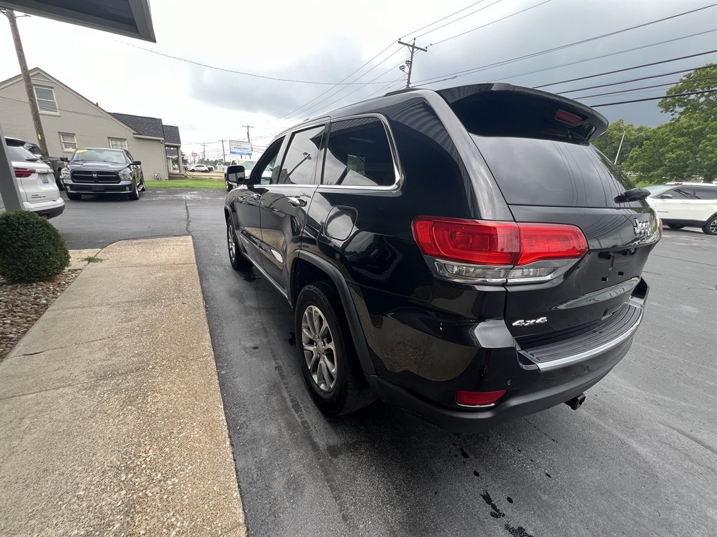 2015 Jeep Cherokee - $11,995