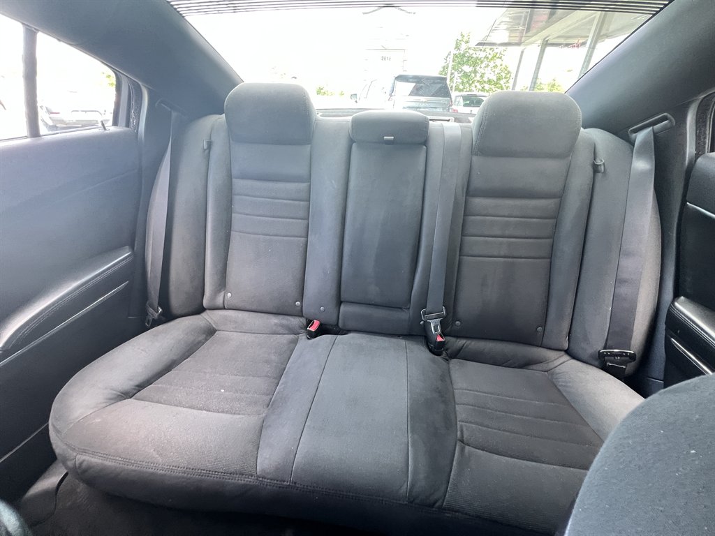 2011 Dodge Charger - $10,995