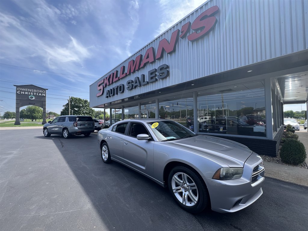 2011 Dodge Charger - $10,995