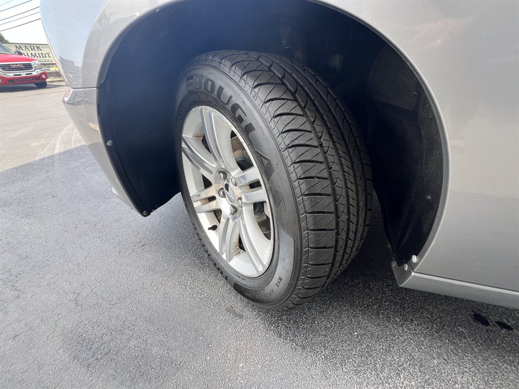 2011 Dodge Charger - $10,995