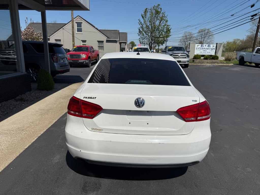 2014 Volkswagen Passat S photo
