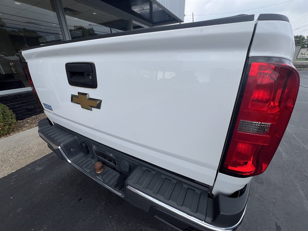 2017 Chevrolet Colorado - $11,995