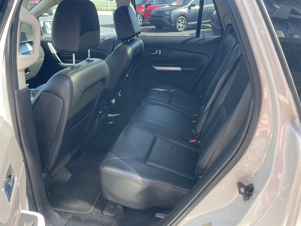 2012 Ford Edge - $10,995