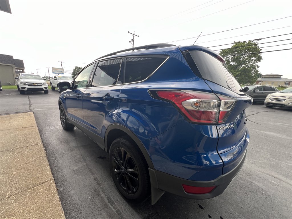2018 Ford Escape - $9,995