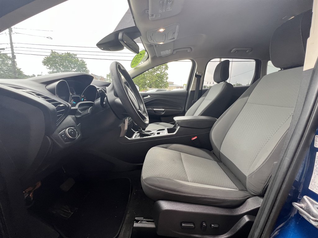 2018 Ford Escape - $9,995