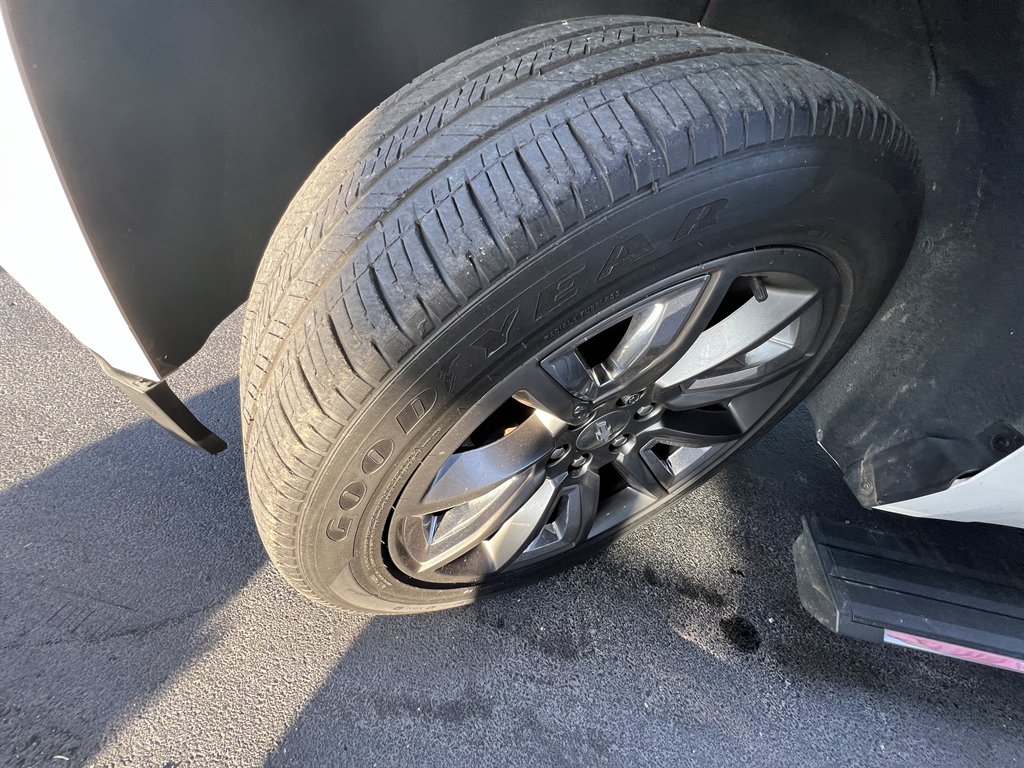 2018 Chevrolet Suburban - $23,995