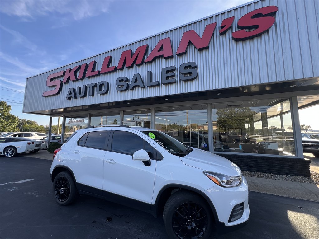 2022 Chevrolet Trax - $16,995