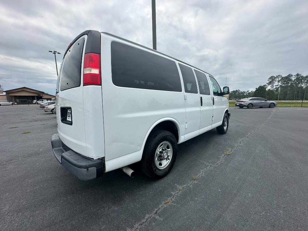 2018 Chevrolet Express - $18,500