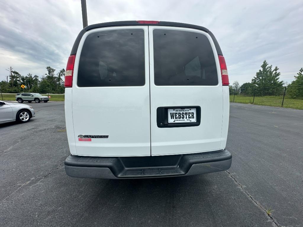 2018 Chevrolet Express - $18,500