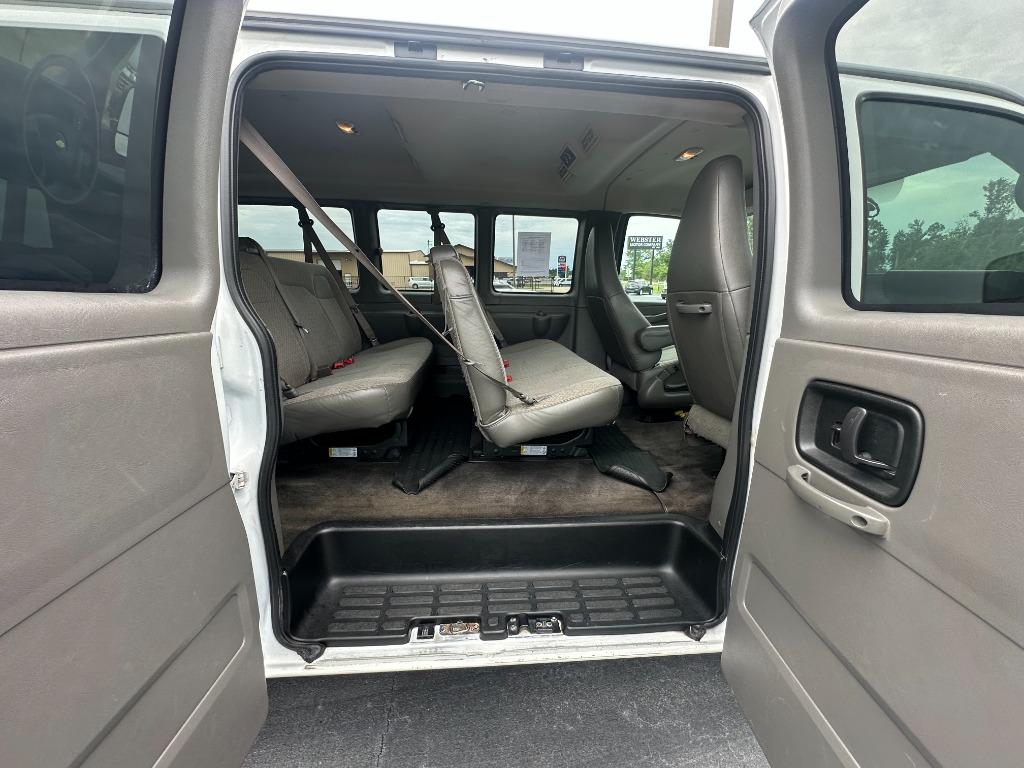 2018 Chevrolet Express - $18,500