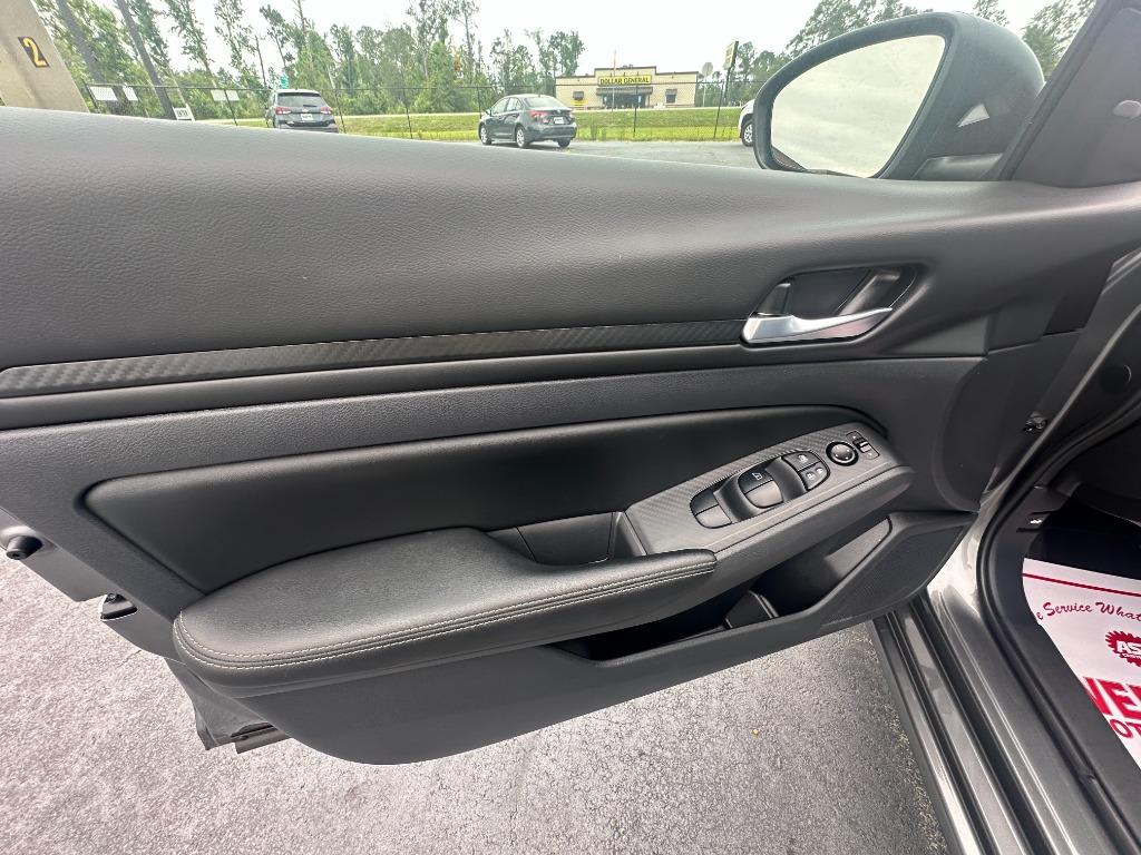 2025 Nissan Altima - $25,400