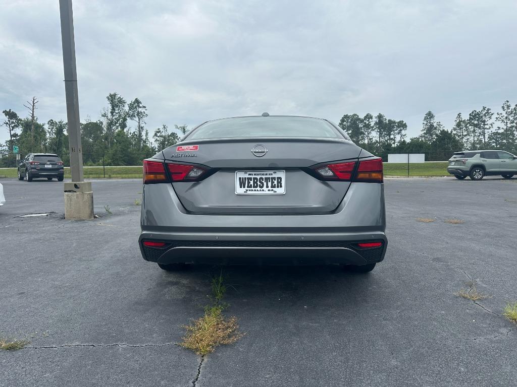 2025 Nissan Altima - $25,400