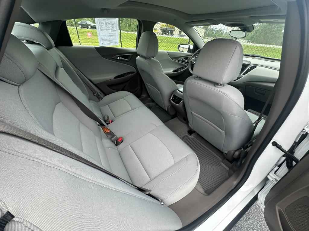 2022 Chevrolet Malibu - $22,500