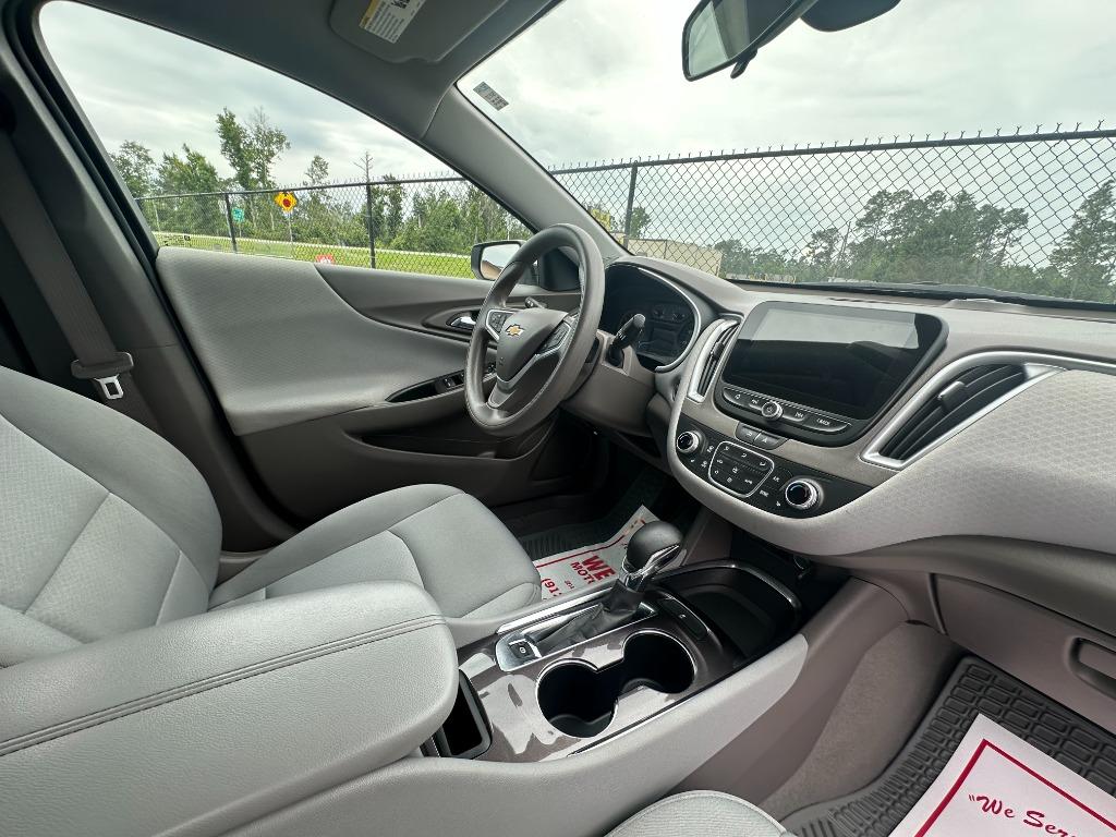 2022 Chevrolet Malibu - $22,500
