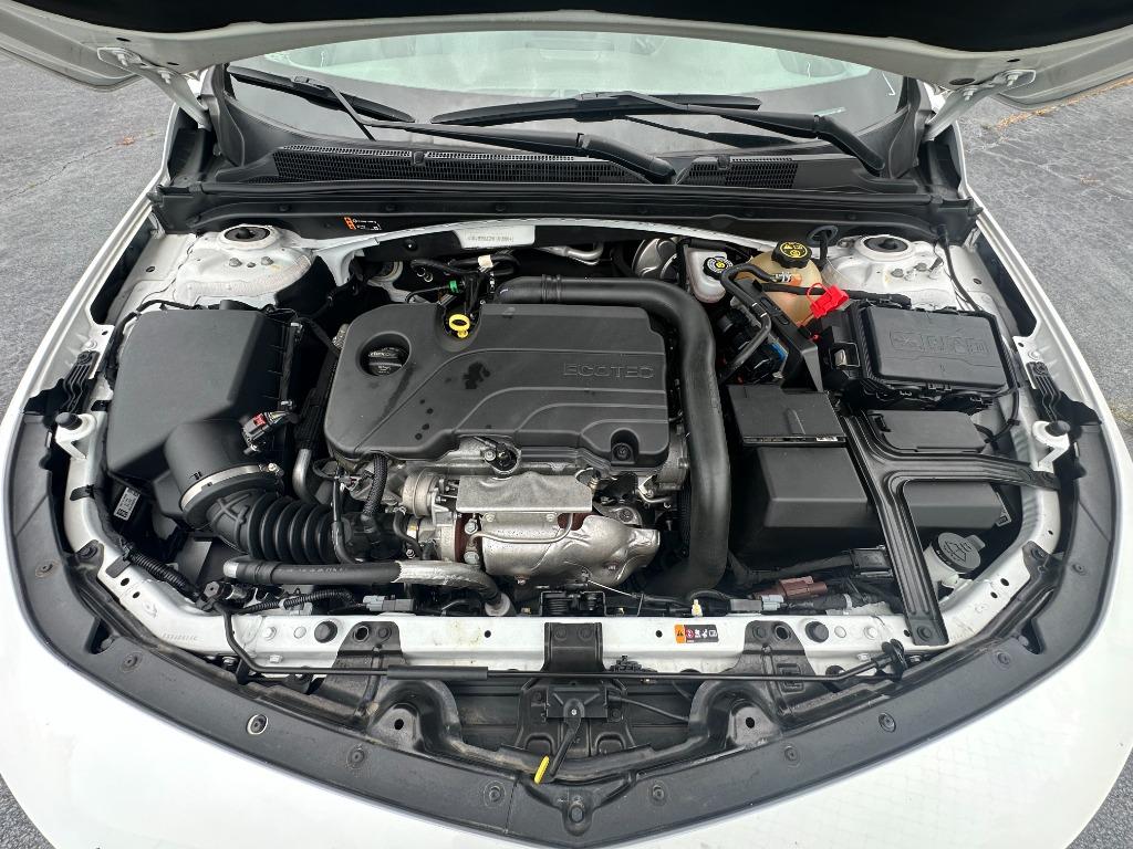 2022 Chevrolet Malibu - $22,500