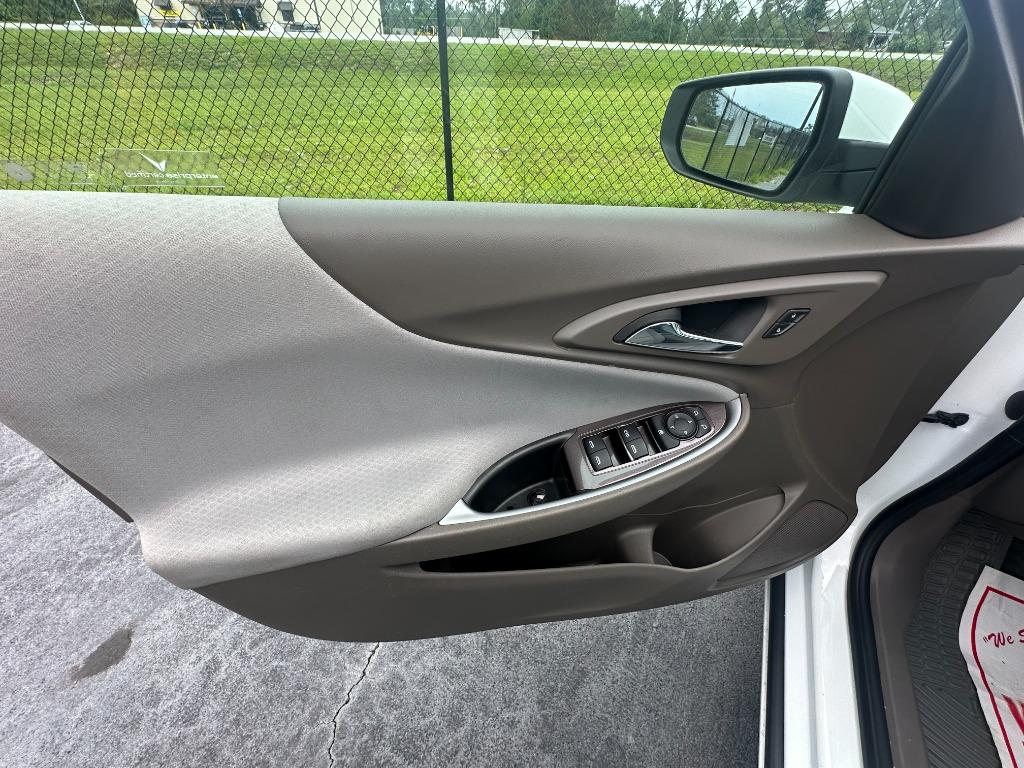 2022 Chevrolet Malibu - $22,500
