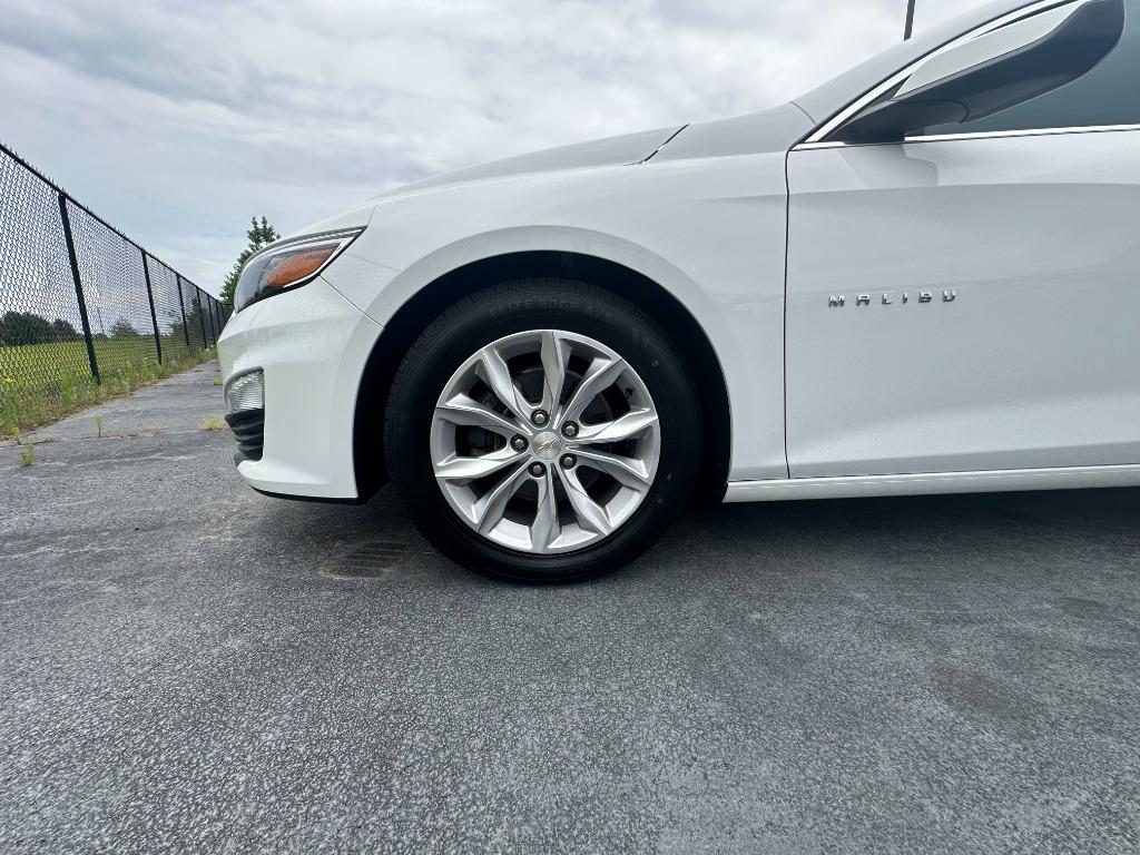 2022 Chevrolet Malibu - $22,500