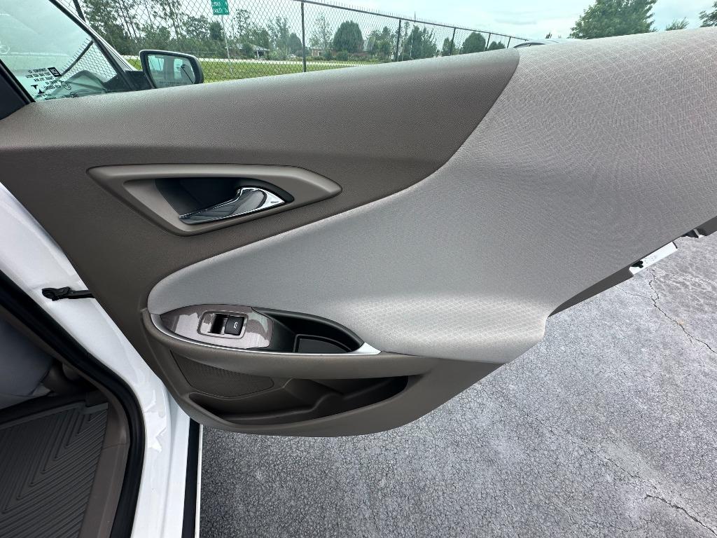 2022 Chevrolet Malibu - $22,500