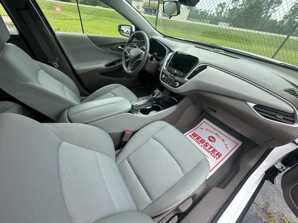 2022 Chevrolet Malibu - $22,500