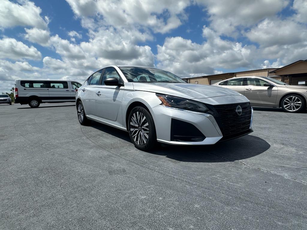 2025 Nissan Altima - $24,500