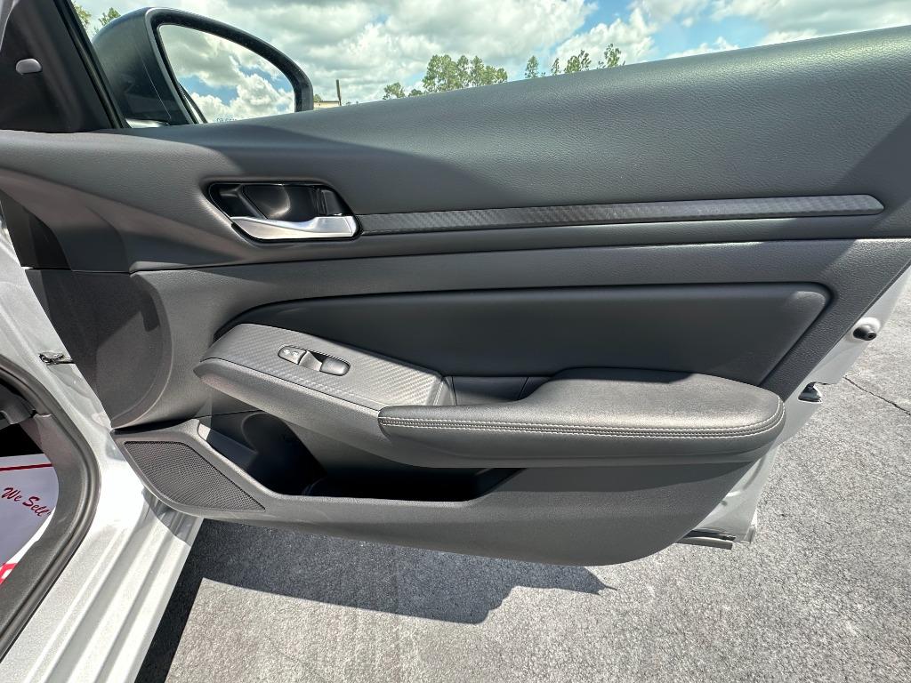 2025 Nissan Altima - $24,500