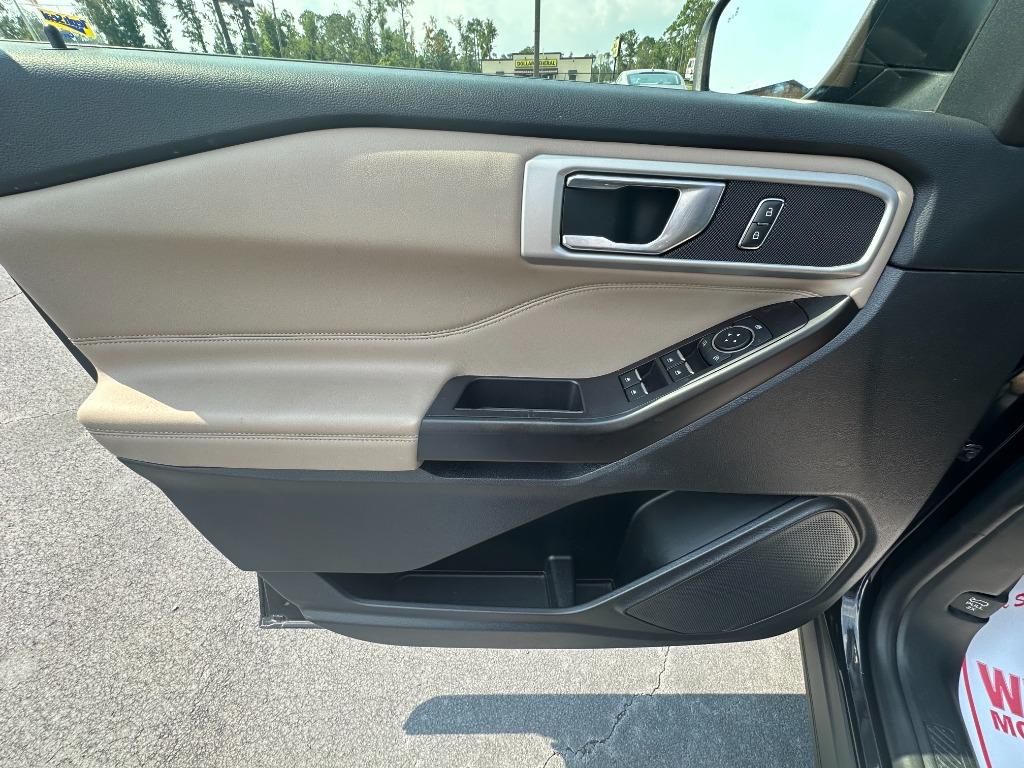 2020 Ford Explorer - $19,500