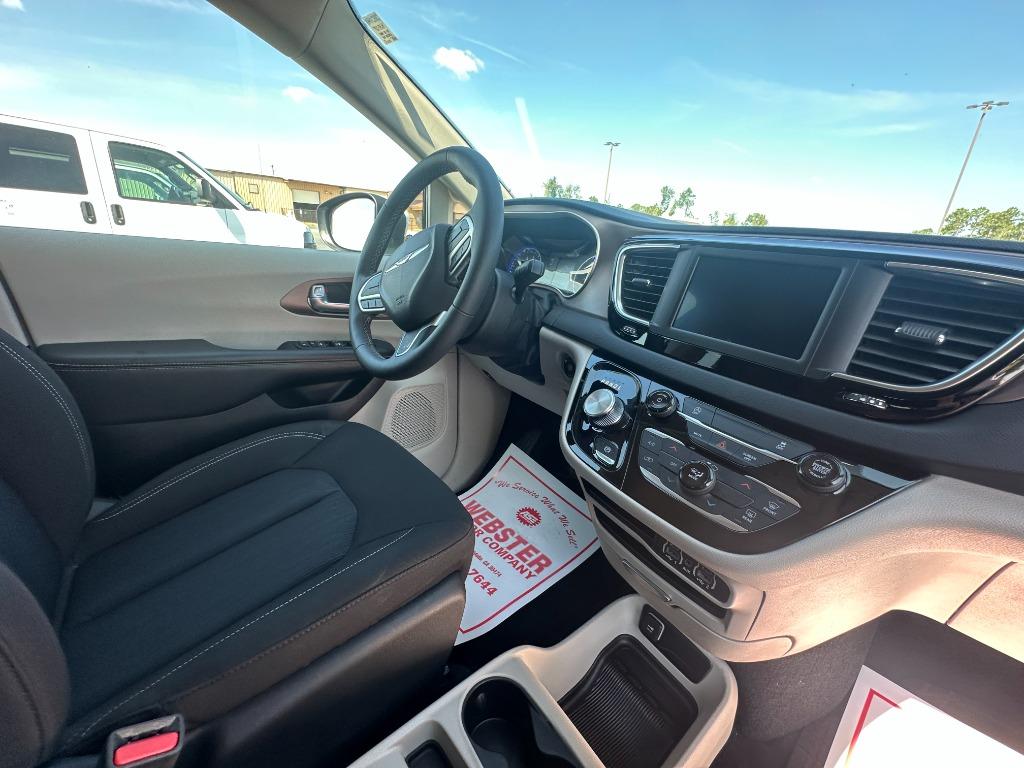 2023 Chrysler Voyager - $24,900