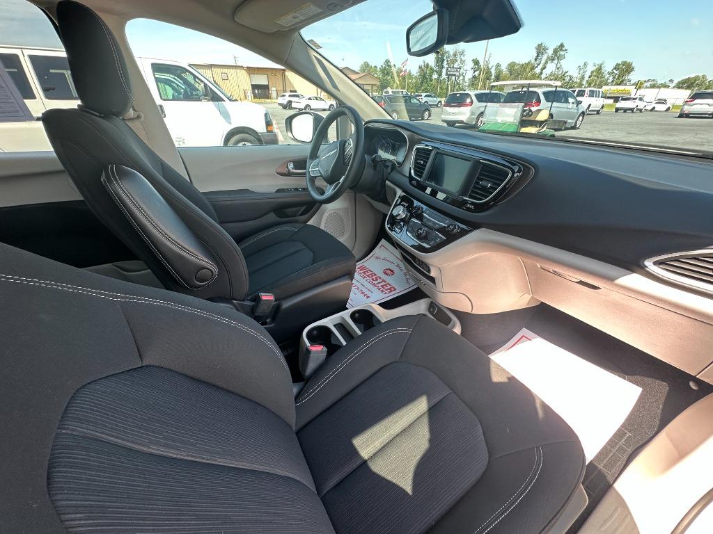 2023 Chrysler Voyager - $24,900