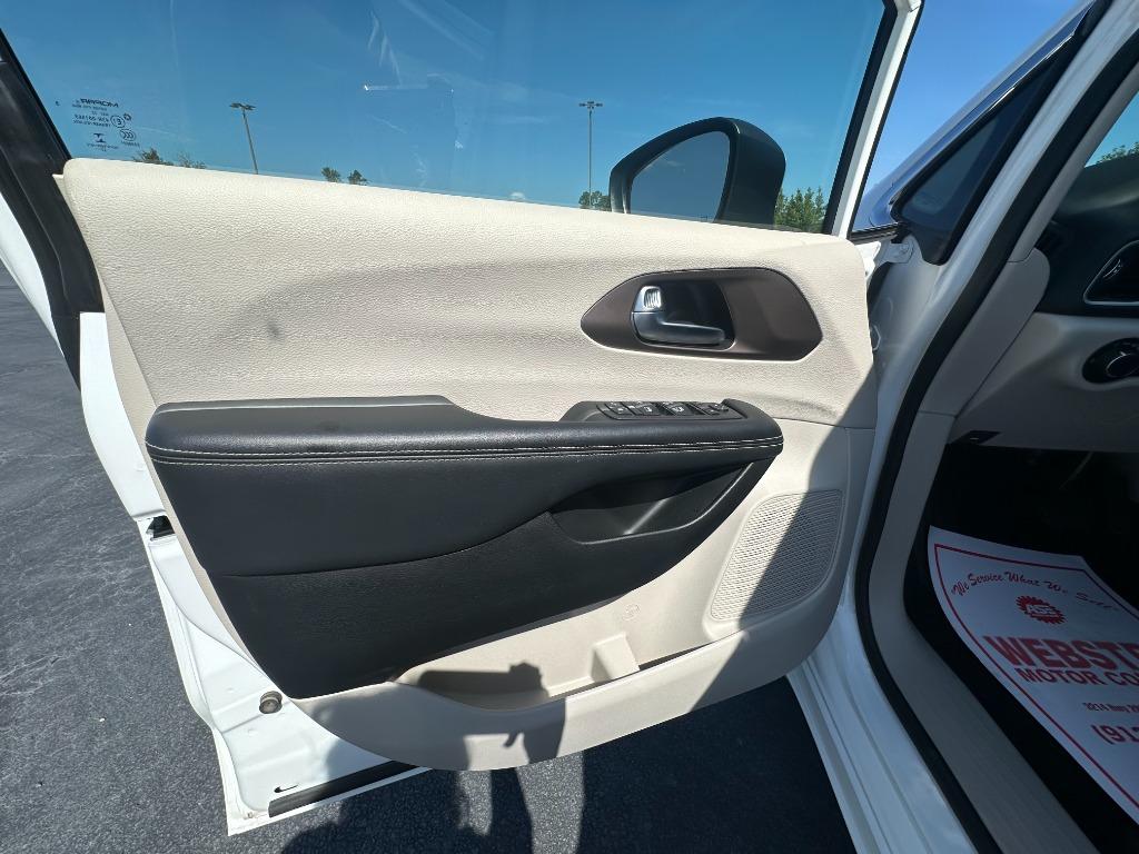 2023 Chrysler Voyager - $24,900