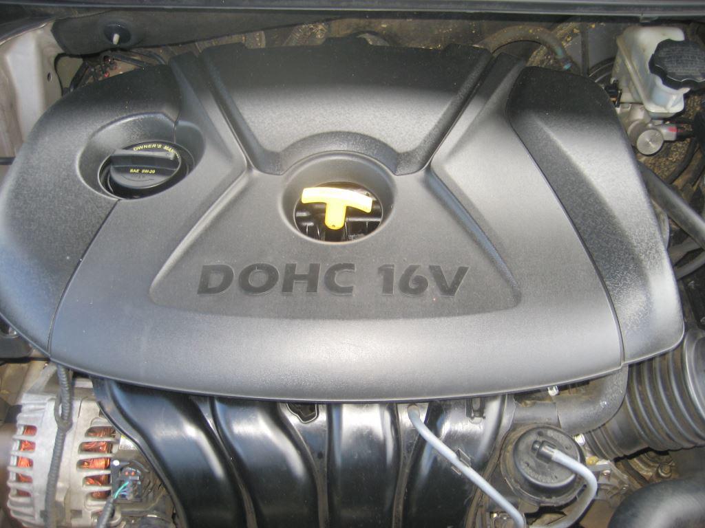 2012 Hyundai Elantra GLS photo