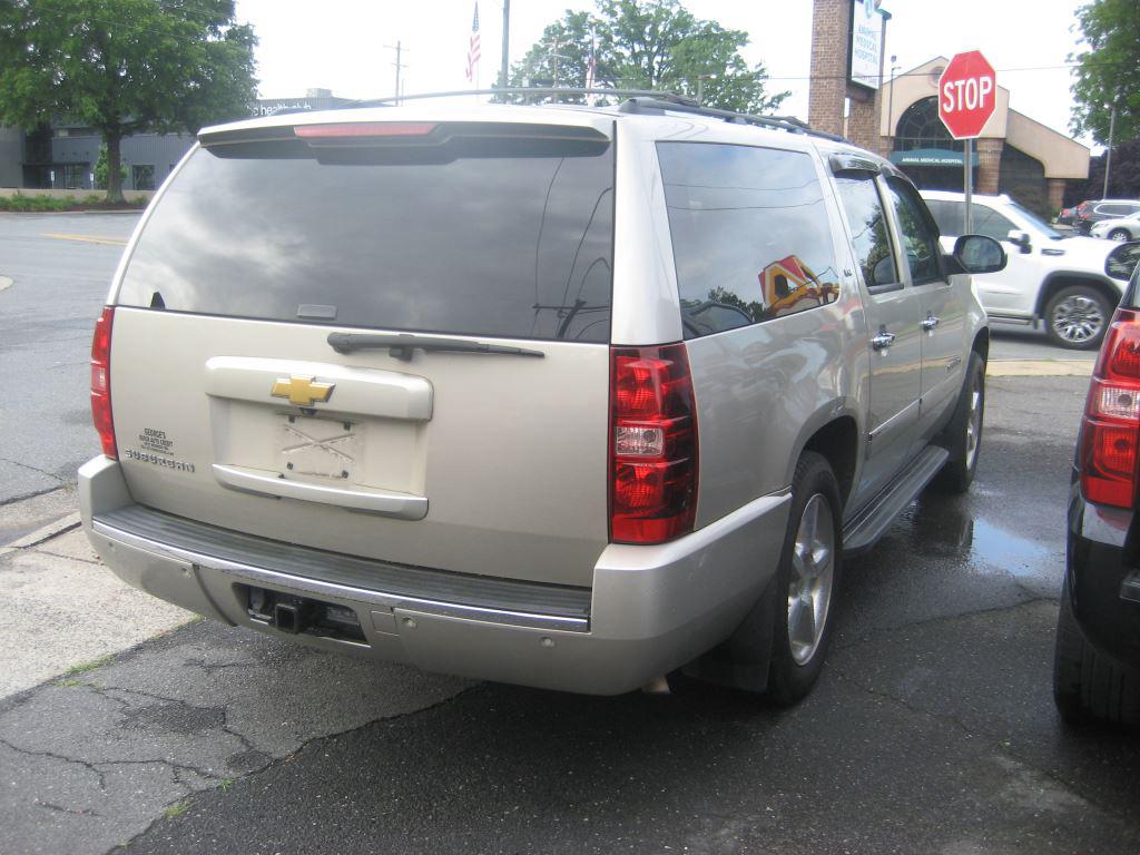 2013 Chevrolet Suburban - $15,750