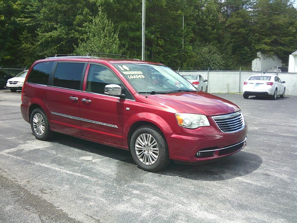 2014 Chrysler Town And Country