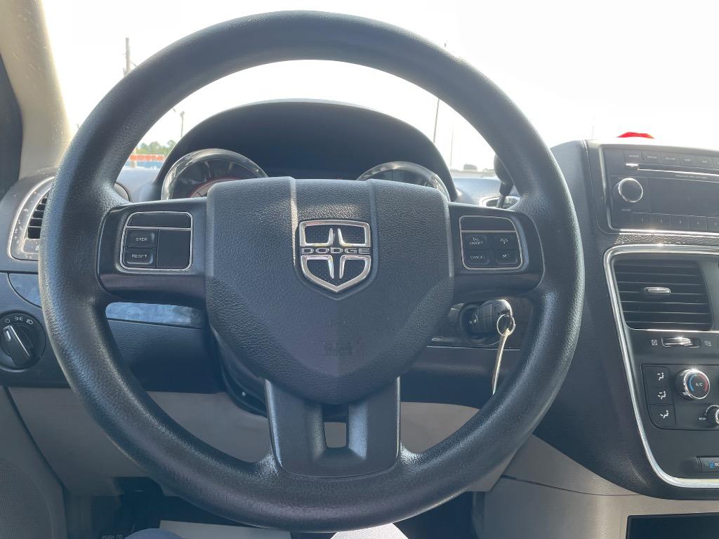 2014 Dodge Grand Caravan - $12,999