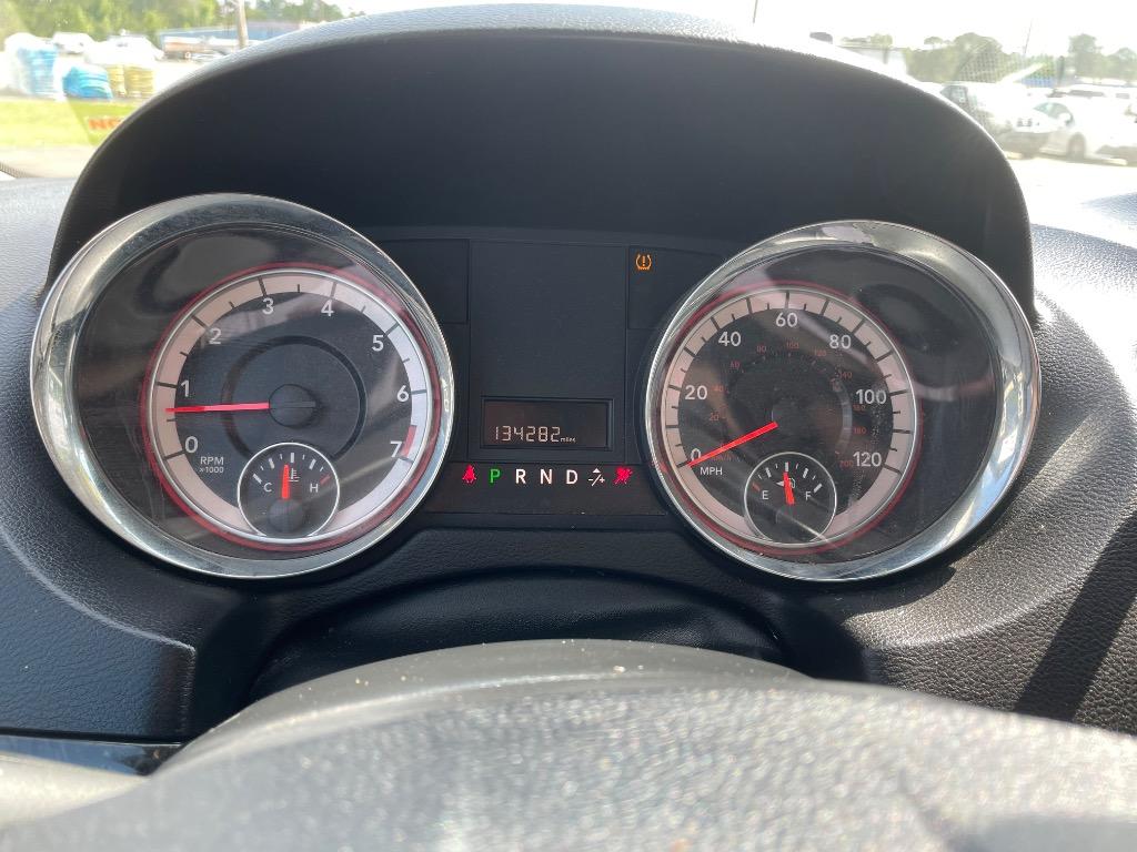 2014 Dodge Grand Caravan - $12,999