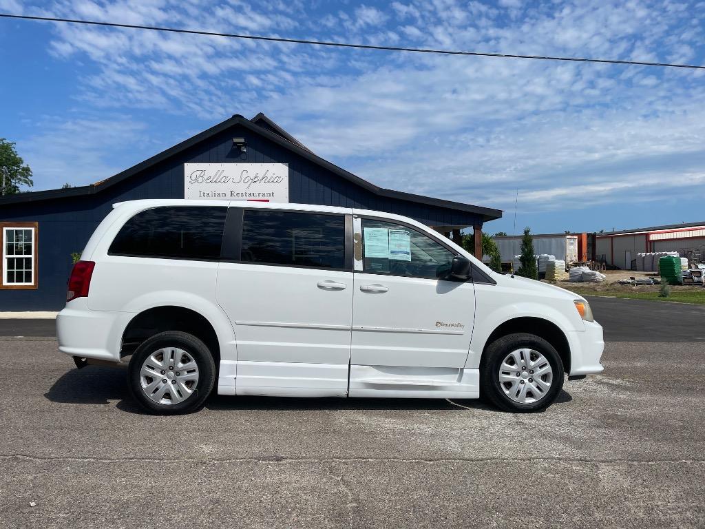 2014 Dodge Grand Caravan - $12,999