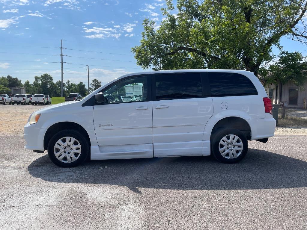 2014 Dodge Grand Caravan - $12,999