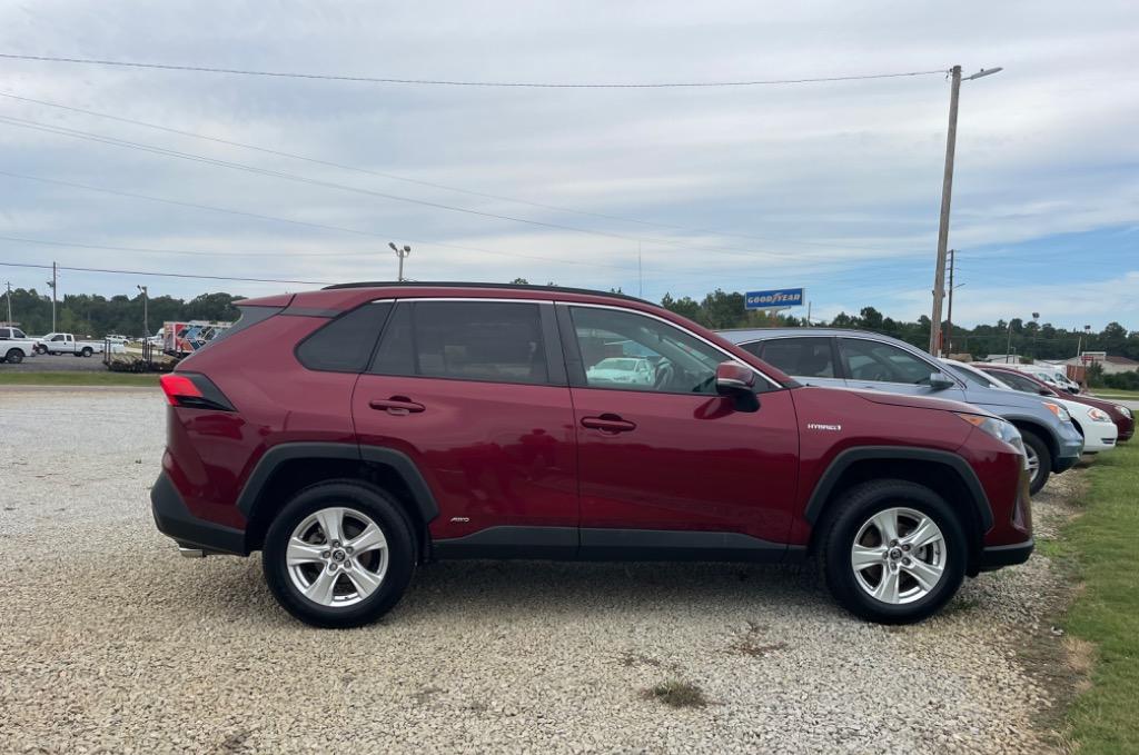 2019 Toyota RAV4 Hybrid LE photo